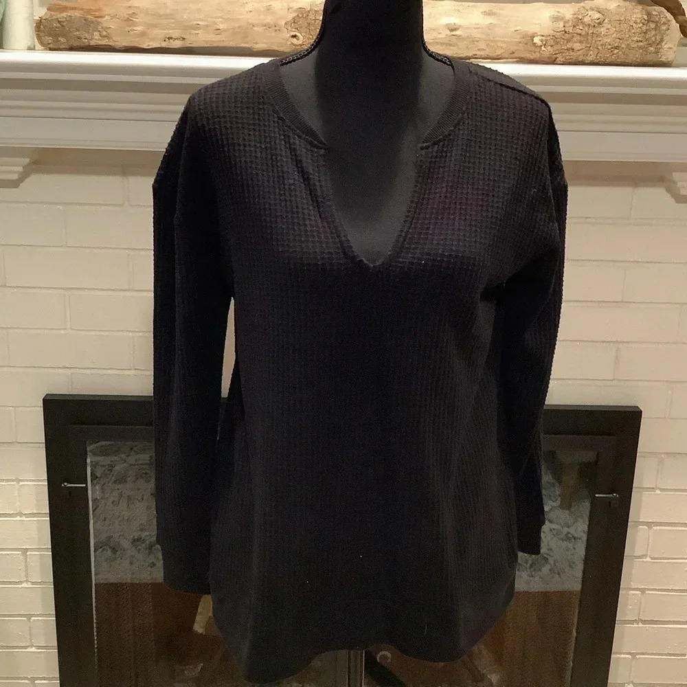 #137 Loft Basic Black Waffle Knit Long Sleeve Size Small